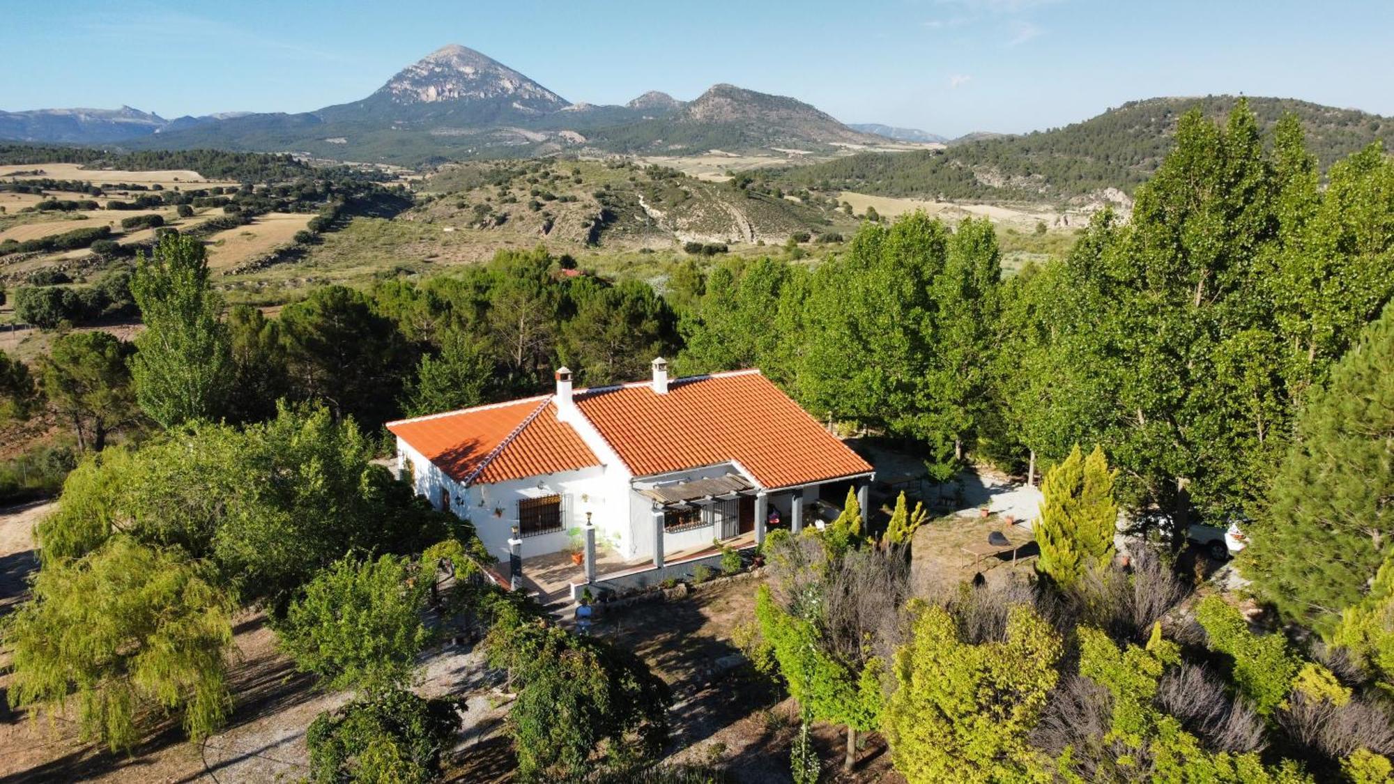 El Rincon Del Guardal, Alojamiento Rural Y Guias De Montana San Clemente  Екстер'єр фото